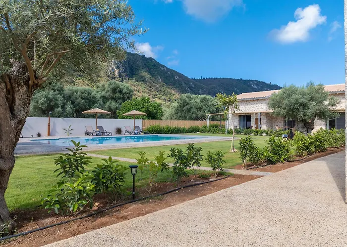 Yannis Retreat